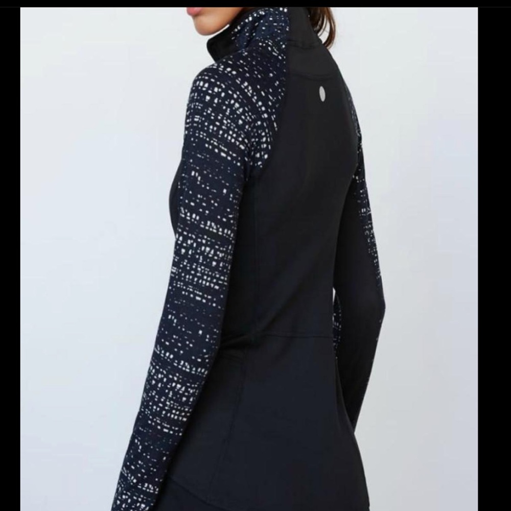 Threads 4 Thought Runa Quarter Zip Pullover - Picture 11 of 13
